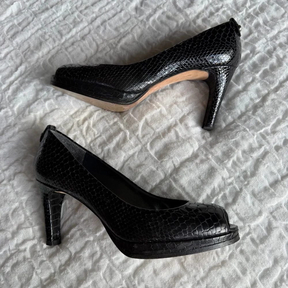 Stuart Weitzman Black Python Embossed Leather Peep Toe Heels 6.5